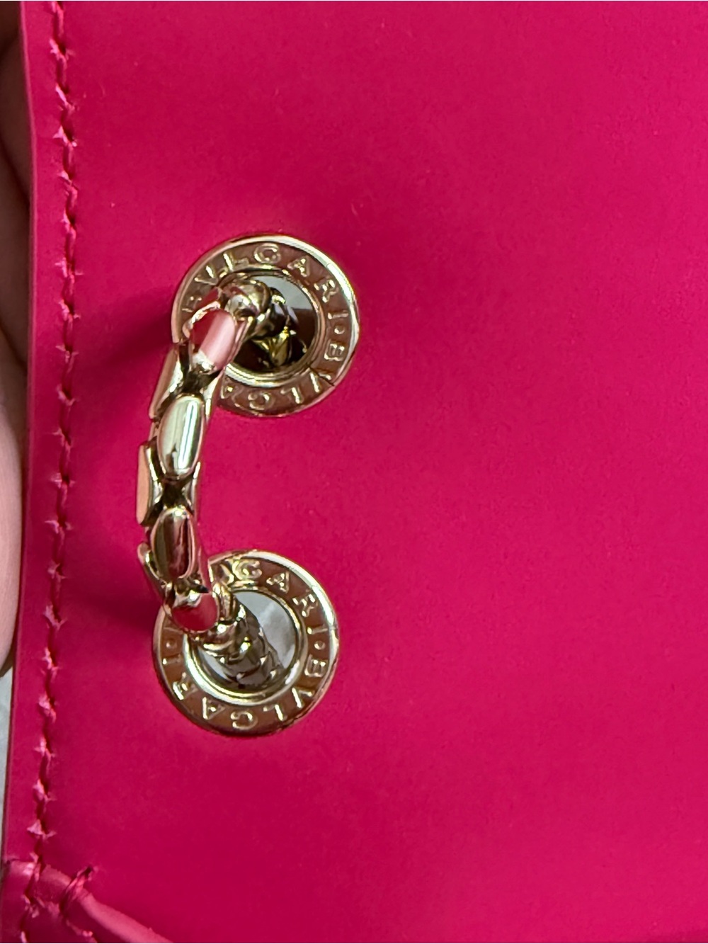Brand New Bvlgari Serpenti Forever Medium Shoulder Bag in Fuchsia - Picture 16 of 16